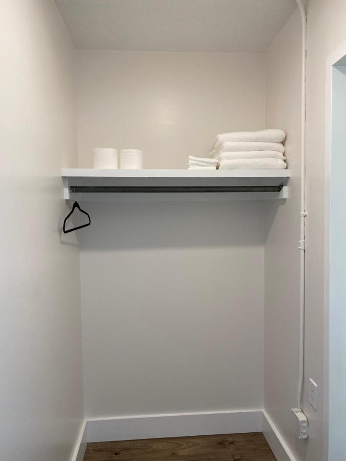 Innovative Studio Apartment Gadsden Exteriör bild